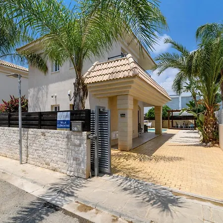 Blue Water Bay Villa *